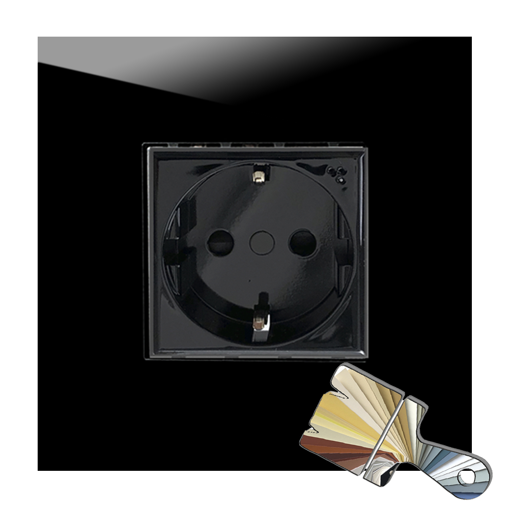 Steckdose in RAL Wunschfarbe. MAXIM