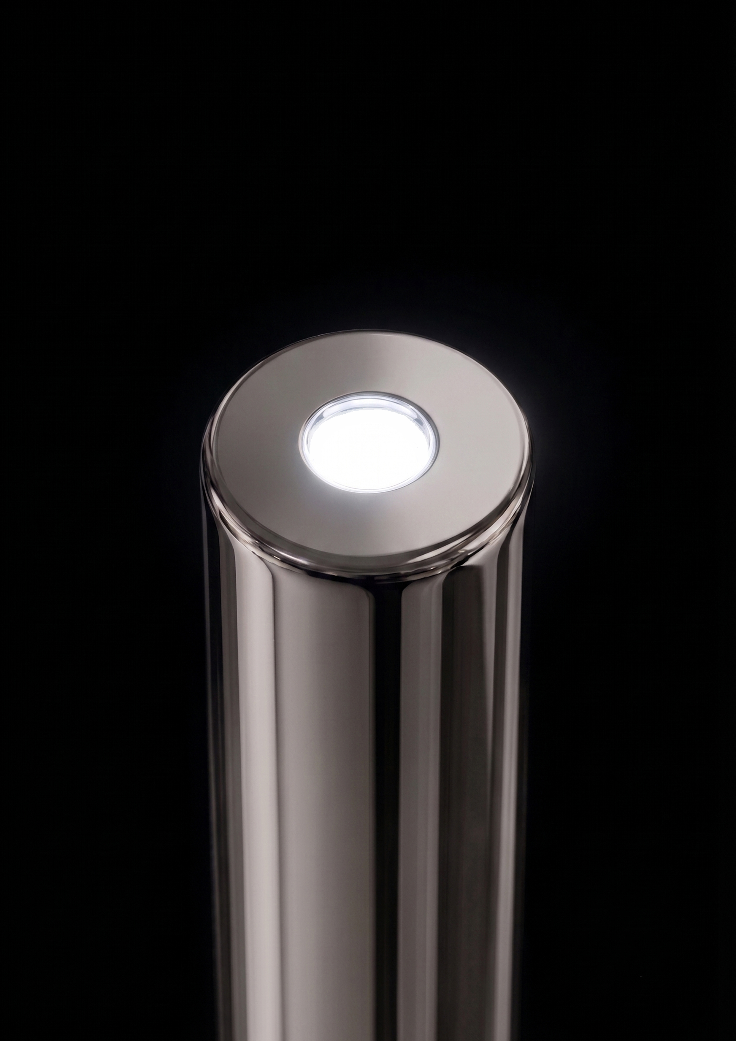 YORK light switch insert with toggle lever. Chrome.